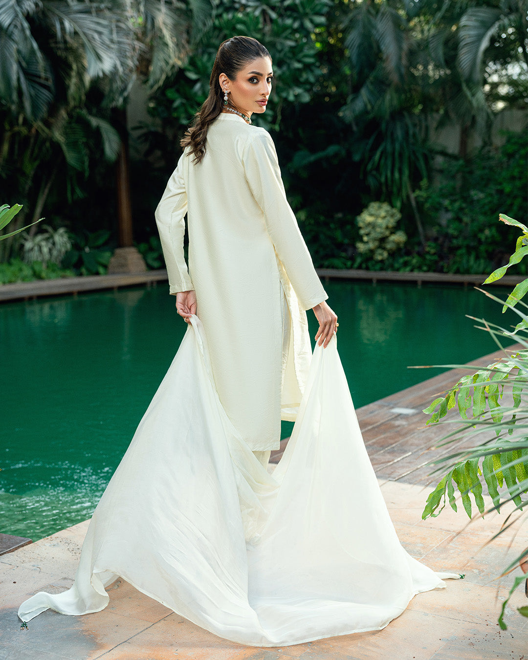 Hand Embellished 3pcs Suit