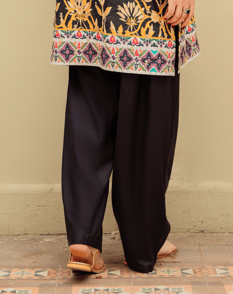 Lawn Farshi Shalwar