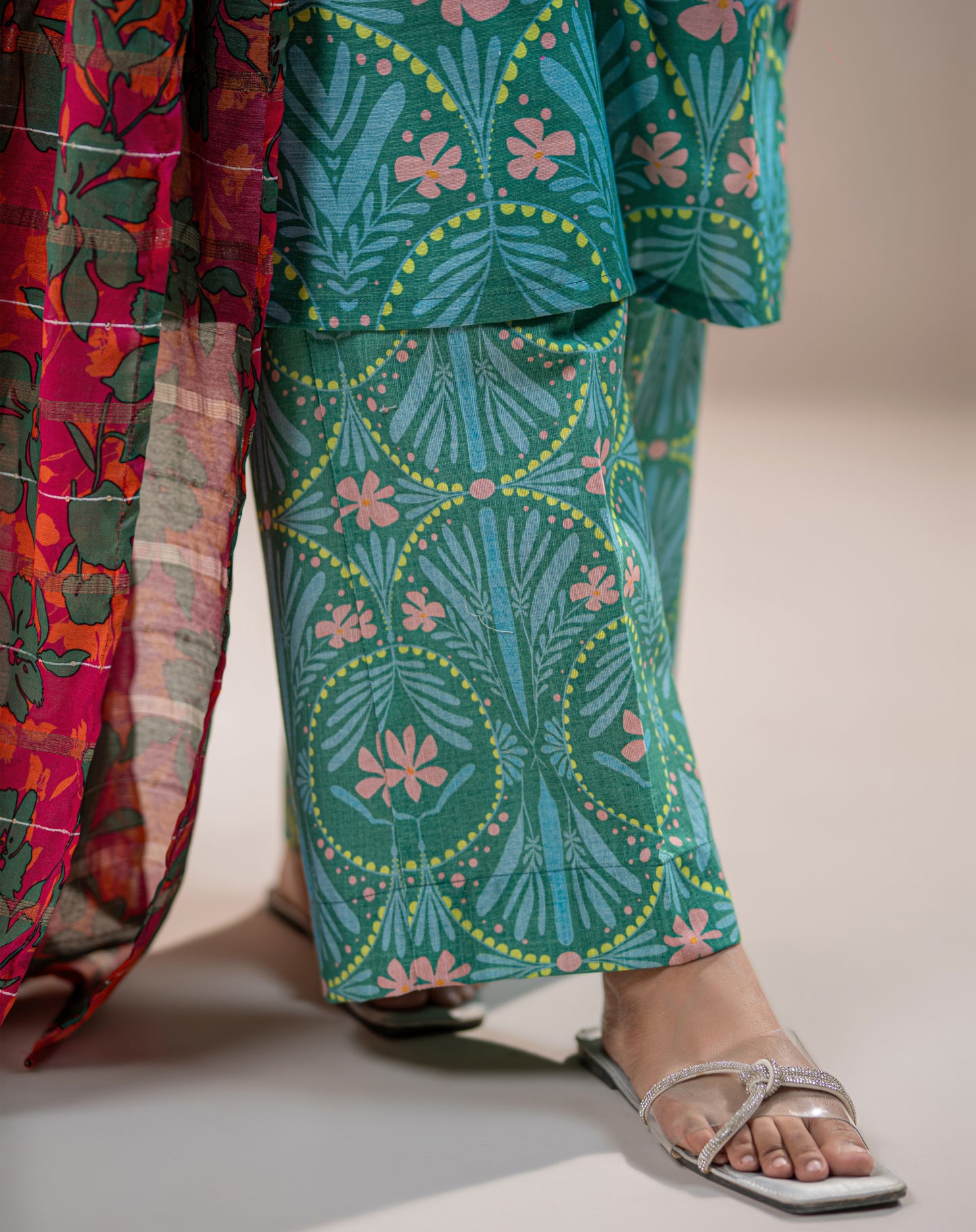PRINTED EMBROIDERED KHADDAR 3PCS SUIT
