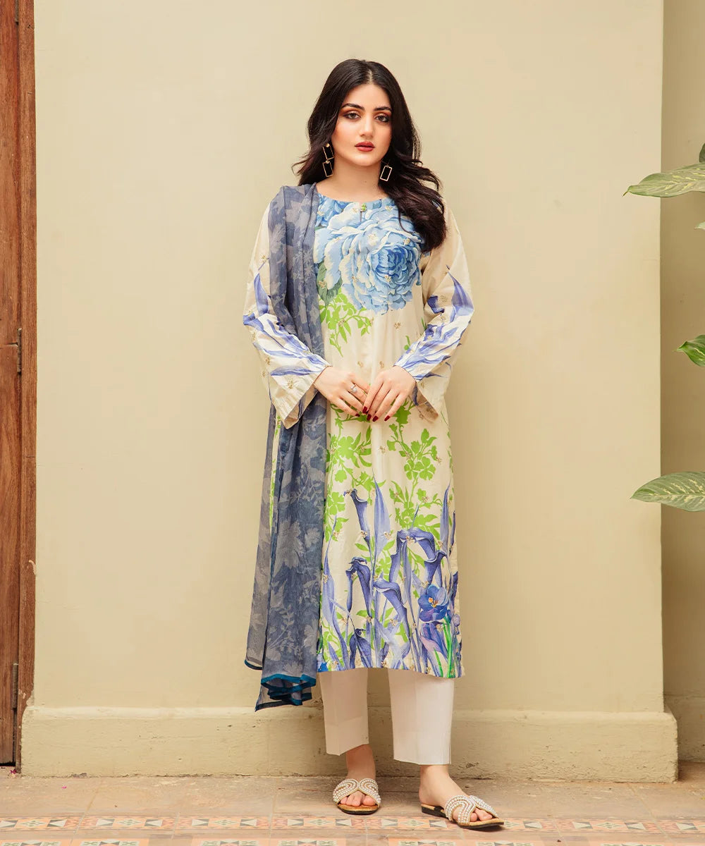 Printed Embroided Lawn 3pcs Suit