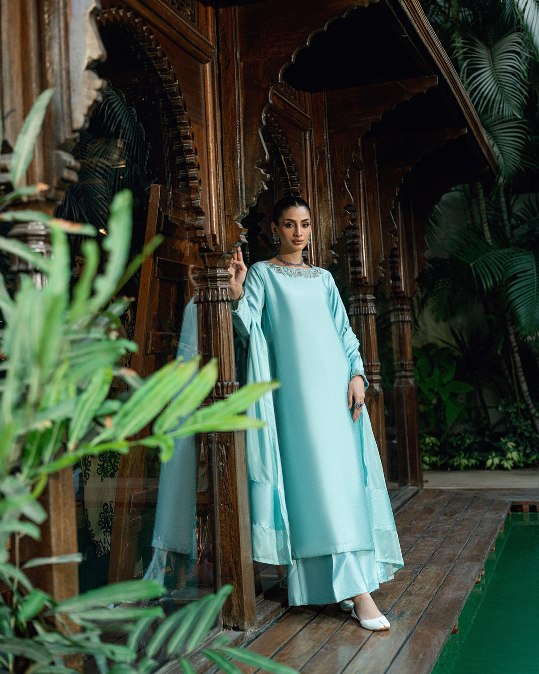 Hand Embellished 3pcs Suit