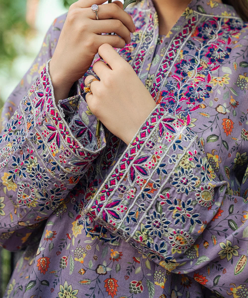 Printed Embroidered Lawn 2 Pc Suit