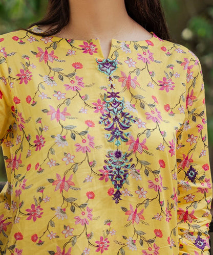 Printed Embroidered Lawn 2 Pc Suit