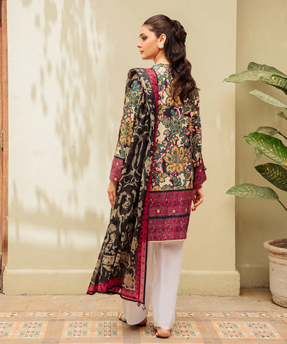 Printed Embroided Lawn 3pcs Suit