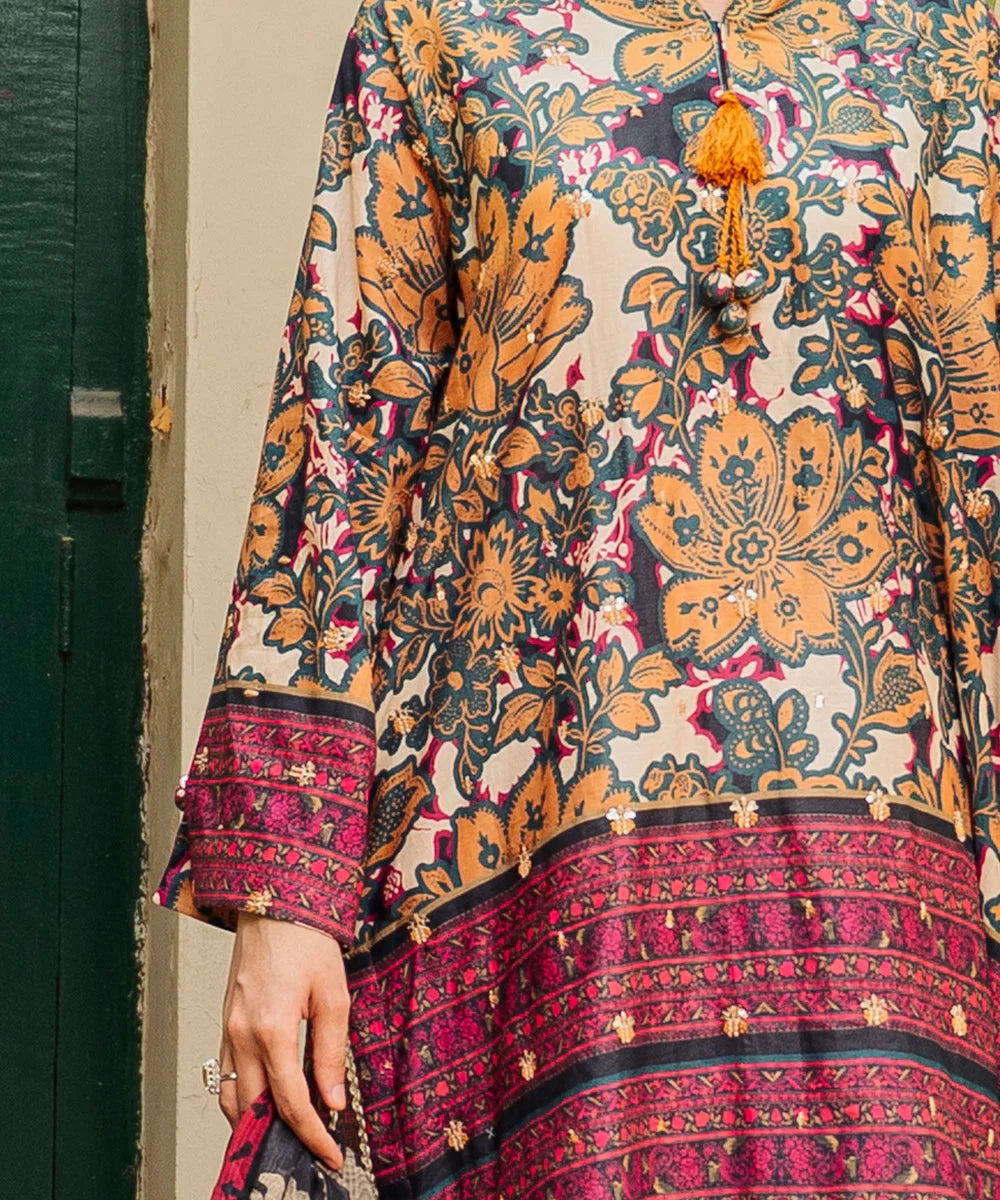 Printed Embroided Lawn 3pcs Suit