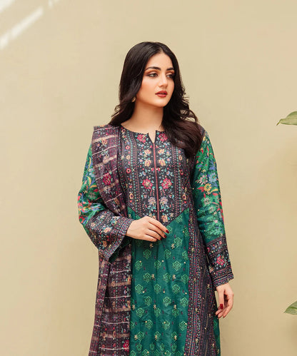 Printed Embroided Lawn 3pcs Suit