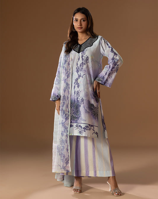 Printed Embroided Lawn 3pcs Suit