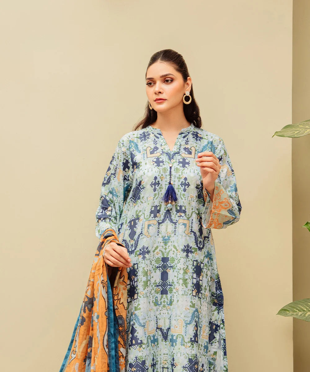 Printed Embroided Lawn 3pcs Suit