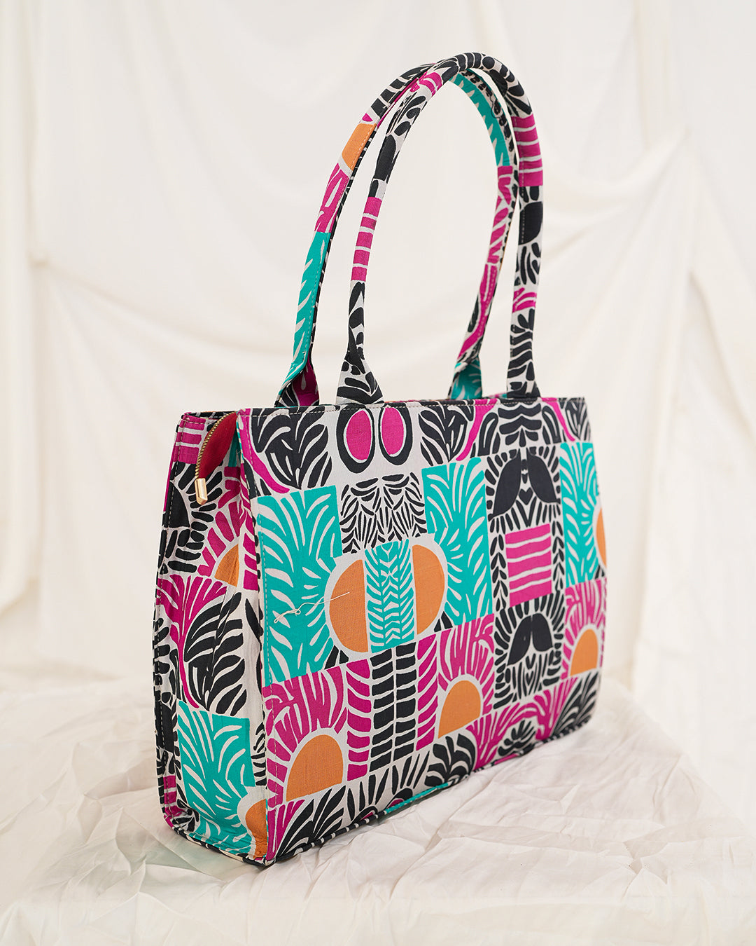 PRINTED CANVAS BAG