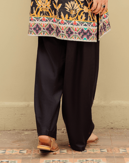Lawn Farshi Shalwar