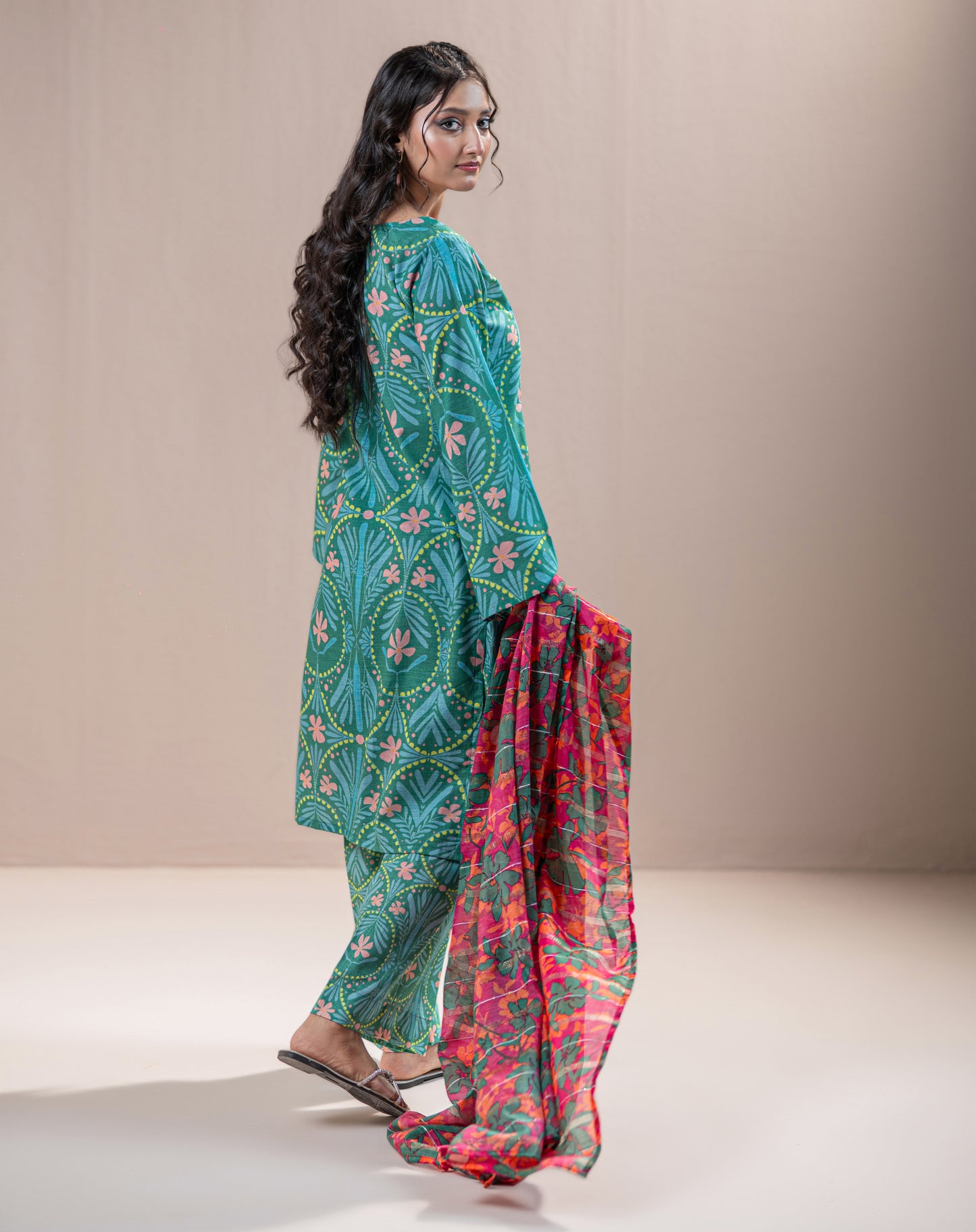 PRINTED EMBROIDED KHADDAR 3PCS SUIT