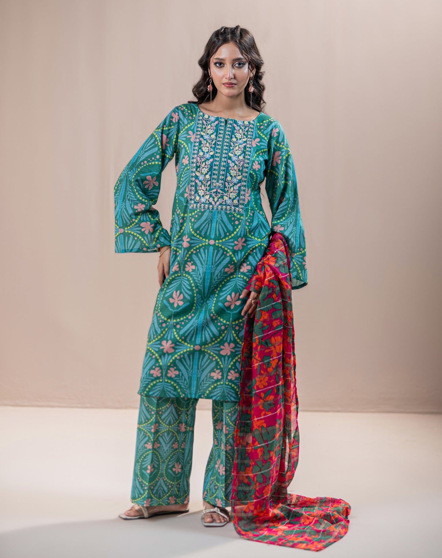 PRINTED EMBROIDED KHADDAR 3PCS SUIT